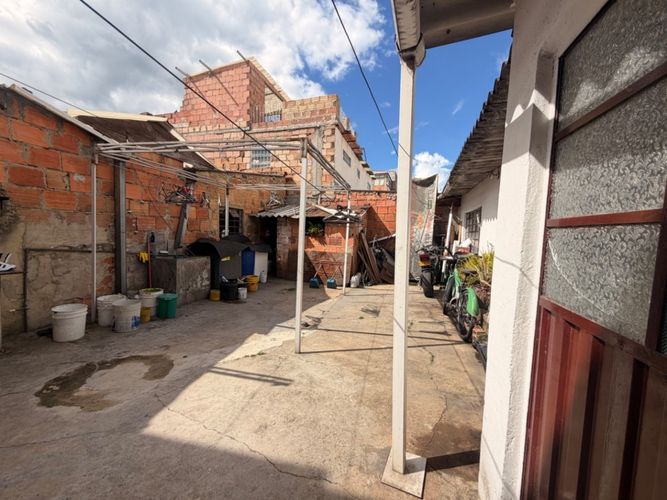 Casa de 4 alcobas en venta en Centro, Funza, 220 m² · foto 16 de 18