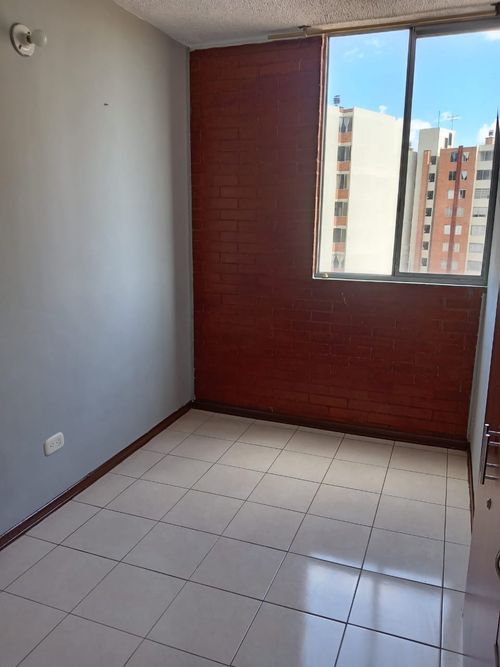 Apartamento de 3 alcobas en venta en Uaecd 007, Soacha, 57 m² · foto 11 de 20