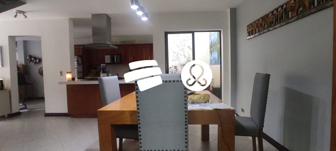 Casa de 4 alcobas en venta en Loma De La Doctora, Sabaneta, 296 m² · foto 8 de 24