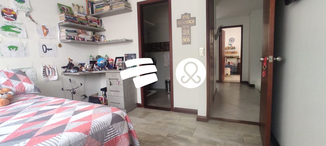 Casa de 4 alcobas en venta en Loma De La Doctora, Sabaneta, 296 m² · foto 10 de 24