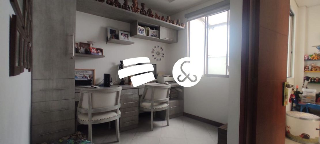 Casa de 4 alcobas en venta en Loma De La Doctora, Sabaneta, 296 m² · foto 23 de 24