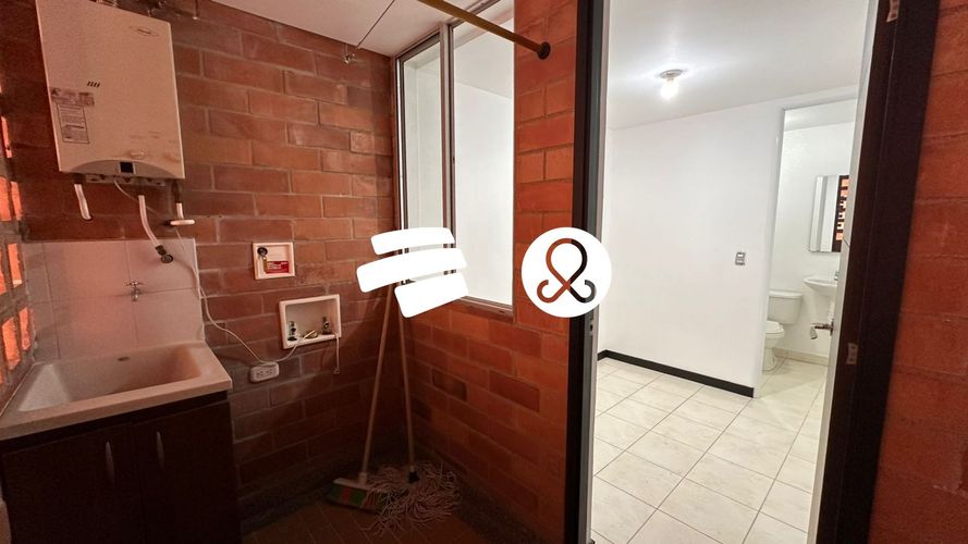 Apartamento de 4 alcobas en venta en Loma De La Doctora, Sabaneta, 106 m² · foto 8 de 20