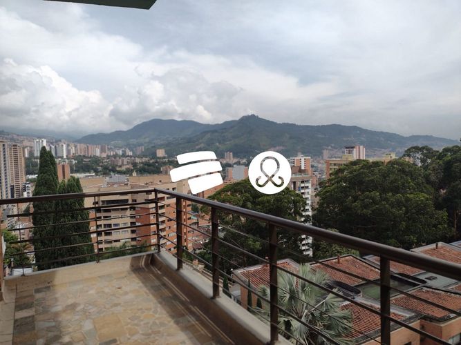 Casa de 5 alcobas en venta en Entreamigos, Sabaneta, 430 m² · foto 14 de 24