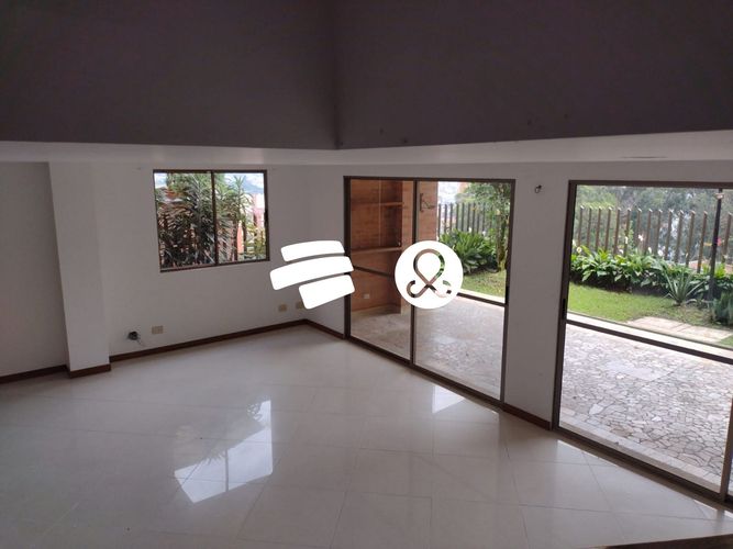Casa de 5 alcobas en venta en Entreamigos, Sabaneta, 430 m² · foto 22 de 24