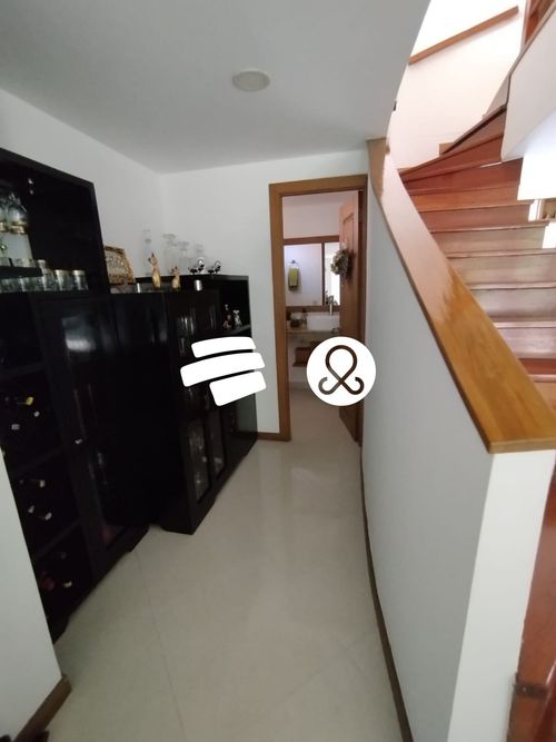 Casa de 4 alcobas en venta en Las Lomitas, Sabaneta, 273 m² · foto 8 de 24