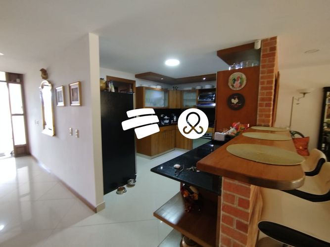 Casa de 4 alcobas en venta en Las Lomitas, Sabaneta, 273 m² · foto 10 de 24