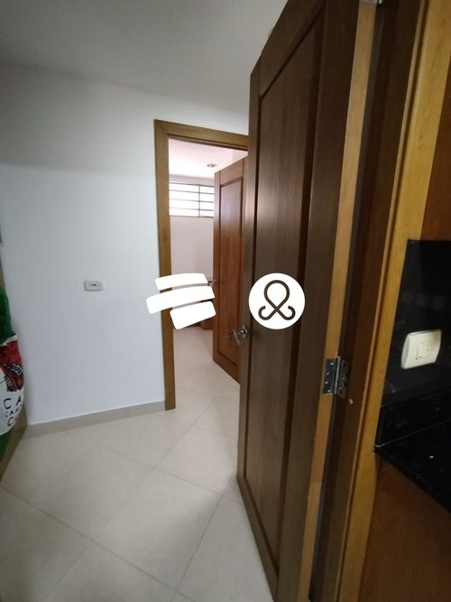 Casa de 4 alcobas en venta en Las Lomitas, Sabaneta, 273 m² · foto 15 de 24