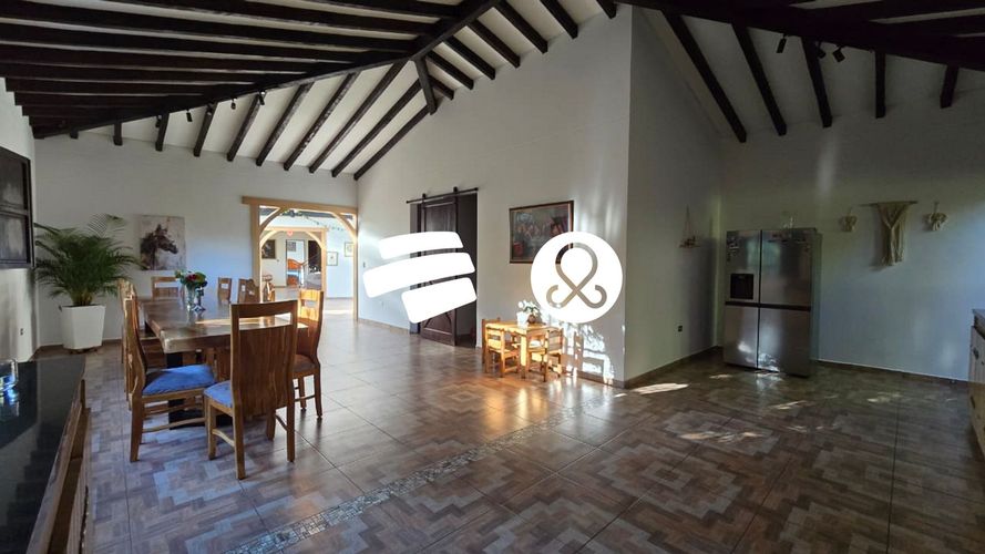 Finca en venta en Guarne, 3797 m² · foto 2 de 20