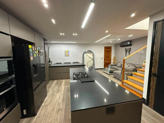 Casa de 3 alcobas en venta en Mampuesto, Rionegro, 120 m² · foto 2 de 10