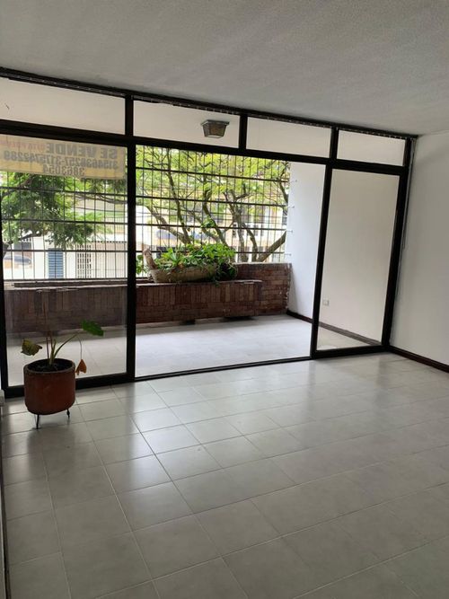 Casa de 17 alcobas en venta en Tequendama, Cali, 644 m² · foto 6 de 24