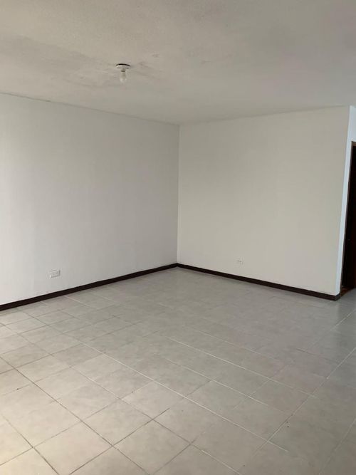 Casa de 17 alcobas en venta en Tequendama, Cali, 644 m² · foto 13 de 24