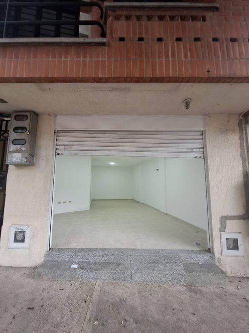 Local en arriendo en Los Libertadores, Cali, 30 m² · foto 5 de 8