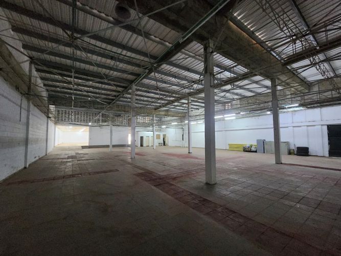 Bodega en arriendo en Bellavista, Barranquilla, 1585 m² · foto 3 de 19