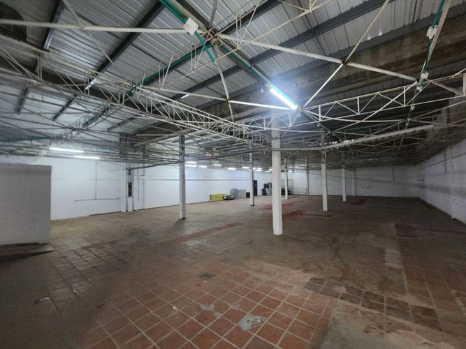Bodega en arriendo en Bellavista, Barranquilla, 1585 m² · foto 13 de 19