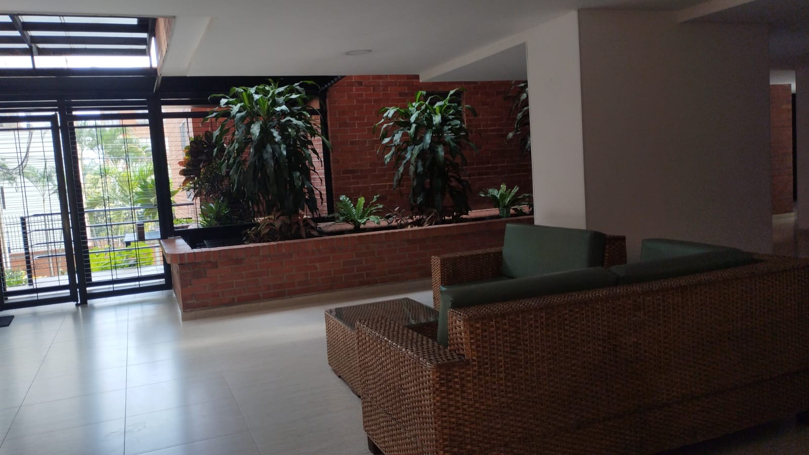 Apartamento en venta en Conjunto Residencial Lomas De San Fernando, Cali · foto 15 de 16