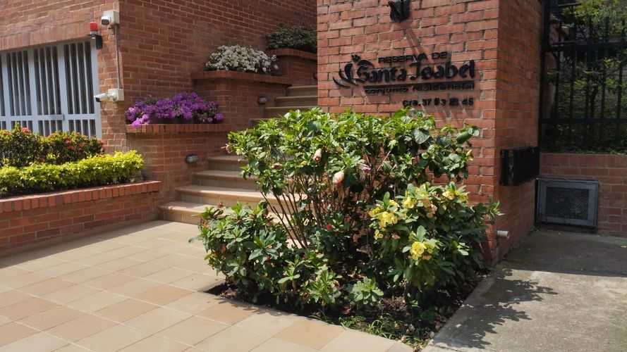 Apartamento en venta en Conjunto Residencial Lomas De San Fernando, Cali · foto 16 de 16