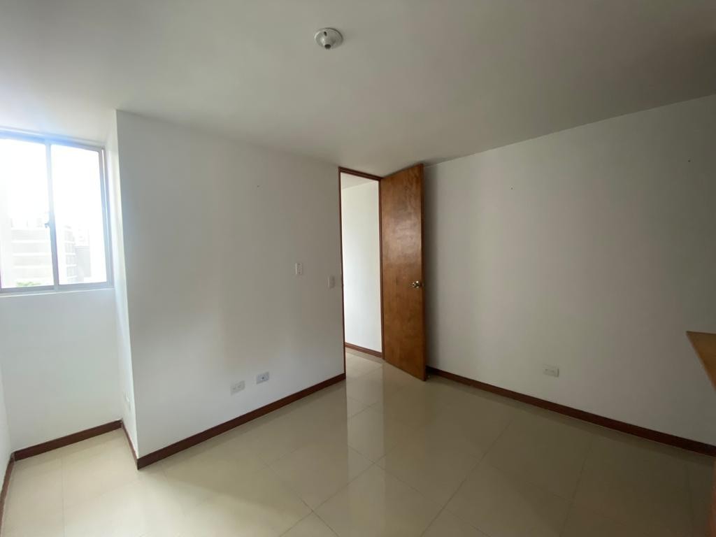 Apartaestudio for sale in La candelaria, Medellín 4