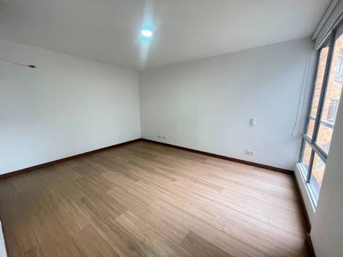 Apartamento de 3 alcobas en arriendo en Loma De Las Brujas, Envigado, 93 m² · foto 12 de 21