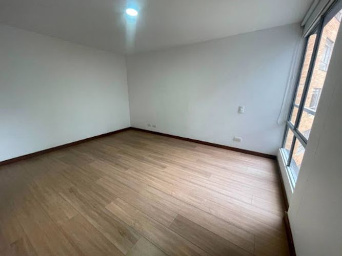 Apartamento de 3 alcobas en arriendo en Loma De Las Brujas, Envigado, 93 m² · foto 14 de 21