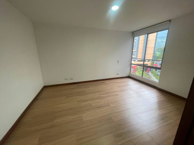 Apartamento de 3 alcobas en arriendo en Loma De Las Brujas, Envigado, 93 m² · foto 21 de 21
