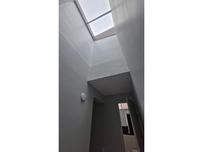 Apartamento de 4 alcobas en venta en Bella Suiza, Bogotá, 215 m² · foto 3 de 24