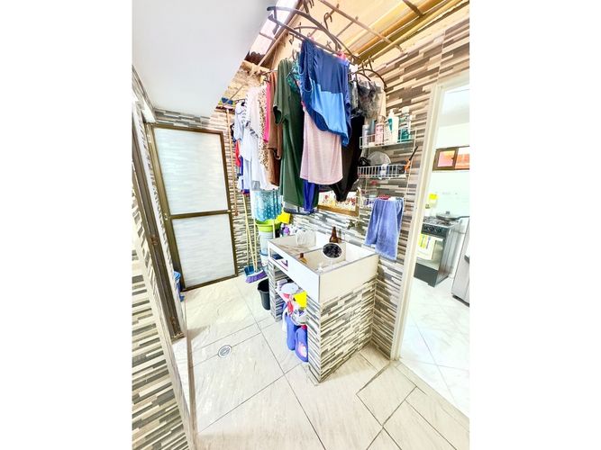Casa de 3 alcobas en venta en La Candelaria, Medellín, 77 m² · foto 9 de 15