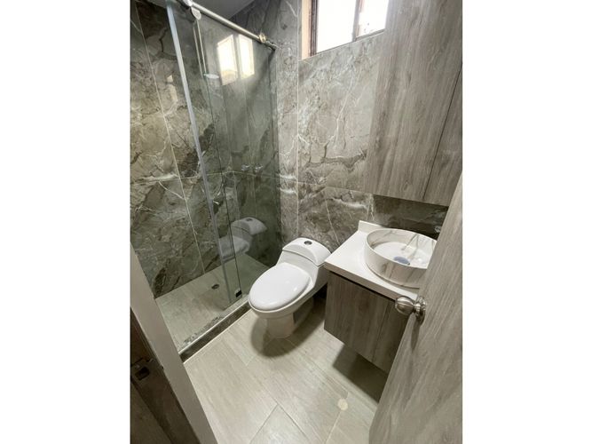 Edificio en venta en Pampa Linda, Cali, 500 m² · foto 6 de 24