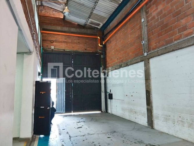 Bodega en arriendo en El Chagualo, Medellín, 500 m² · foto 7 de 21