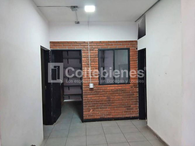 Bodega en arriendo en El Chagualo, Medellín, 500 m² · foto 14 de 21
