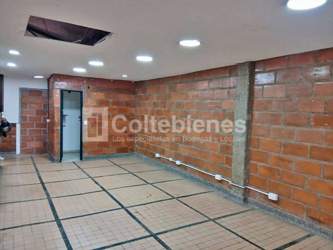 Bodega en arriendo en El Chagualo, Medellín, 500 m² · foto 17 de 21
