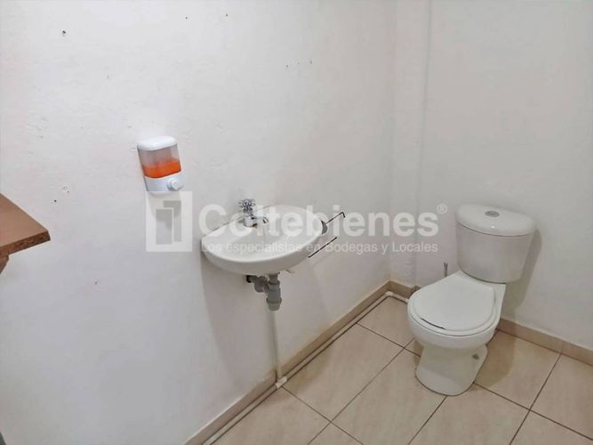 Bodega en arriendo en El Chagualo, Medellín, 500 m² · foto 18 de 21