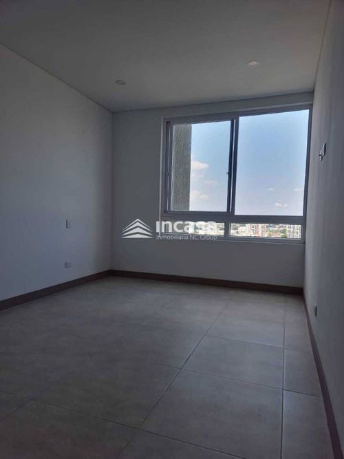 Apartamento en venta en La Flora, Cali · foto 8 de 18