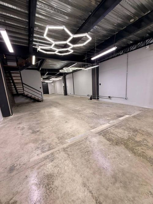 Bodega en venta en Las Delicias, Cali, 500 m² · foto 2 de 13