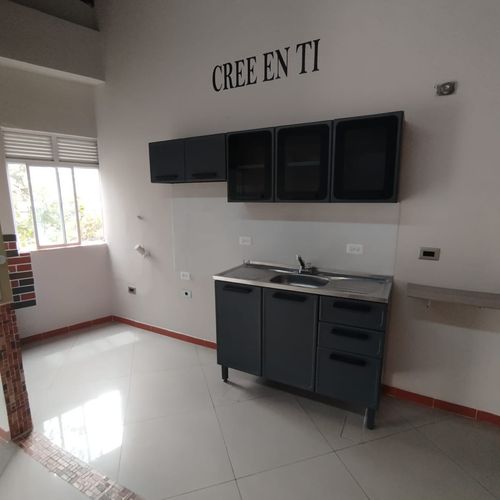 Oficina en arriendo en El Chagualo, Medellín, 50 m² · foto 8 de 16