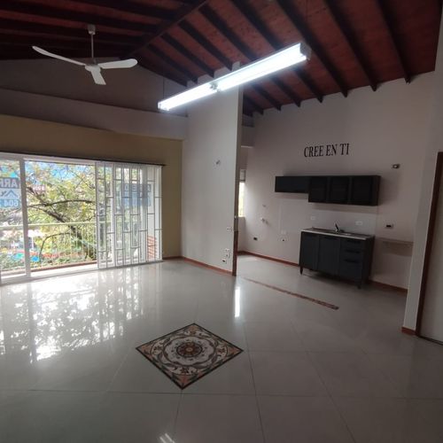 Oficina en arriendo en El Chagualo, Medellín, 50 m² · foto 10 de 16
