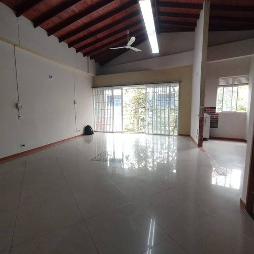 Oficina en arriendo en El Chagualo, Medellín, 50 m² · foto 12 de 16