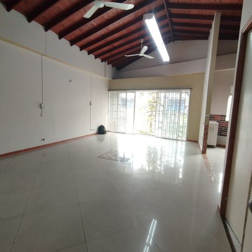 Oficina en arriendo en El Chagualo, Medellín, 50 m² · foto 14 de 16