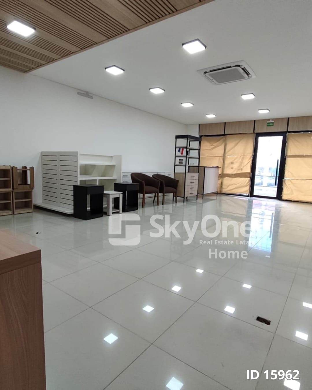 ALQUILO SHOWROOM SOBRE AVENIDA ARTIGAS‼️ — foto 3