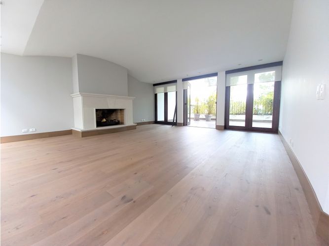 Casa de 4 alcobas en venta en Santa Ana Oriental, Bogotá, 888 m² · foto 3 de 24