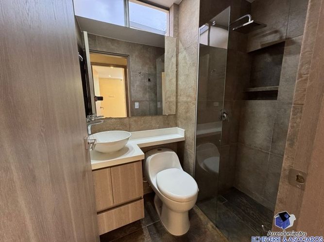 Apartamento de 3 alcobas en venta en Loma De Las Brujas, Envigado, 98 m² · foto 12 de 15