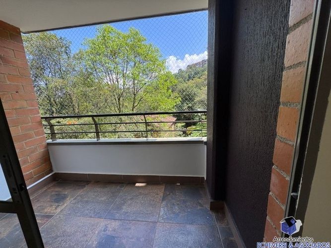 Apartamento de 3 alcobas en venta en Loma De Las Brujas, Envigado, 98 m² · foto 15 de 15