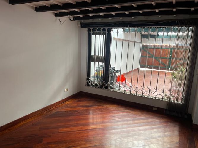 Casa de 3 alcobas en arriendo en La Floresta, Bogotá, 250 m² · foto 17 de 24