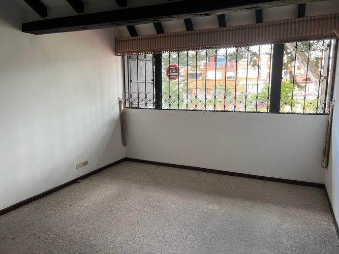 Casa de 3 alcobas en arriendo en La Floresta, Bogotá, 250 m² · foto 3 de 24