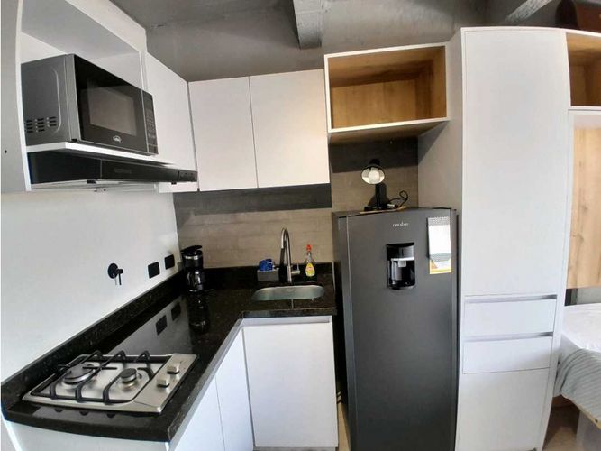 Apartaestudio en arriendo en Gerona, Medellín, 36 m² · foto 2 de 10