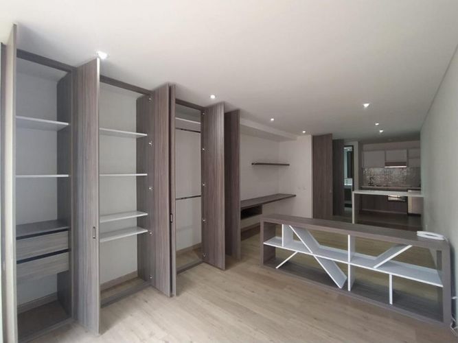 Apartaestudio en venta en Chapinero, Bogotá, 38 m² · foto 2 de 24