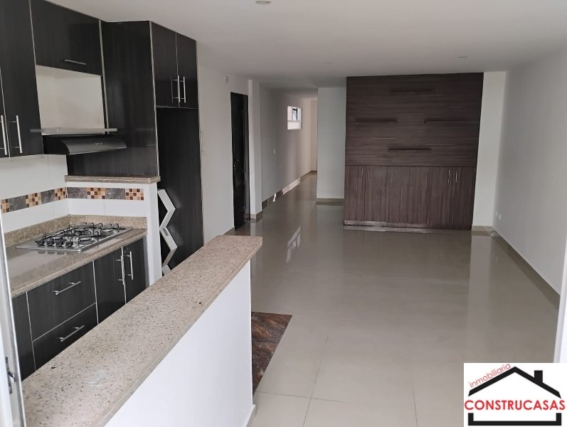 Apartamento en venta en Calasanz, Medellín · foto 2 de 16