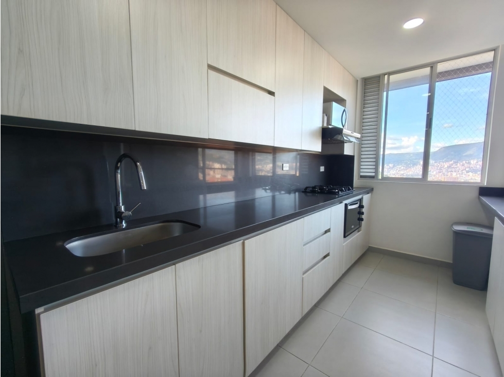 Apartamento en venta en Suramérica, La Estrella · foto 9 de 24
