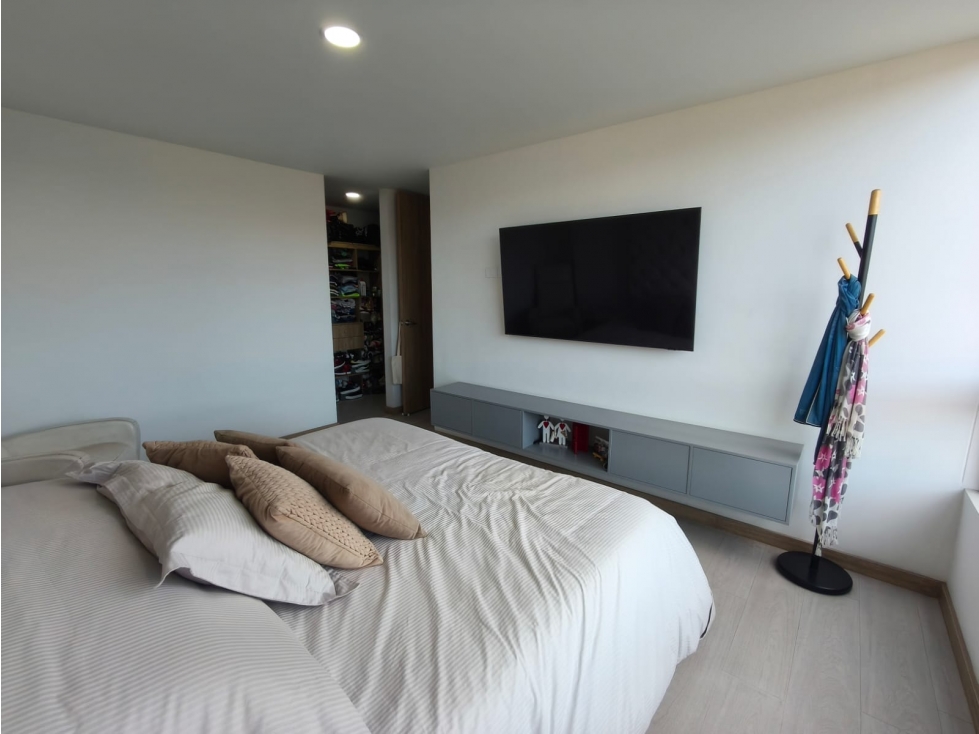 Apartamento en venta en Suramérica, La Estrella · foto 24 de 24