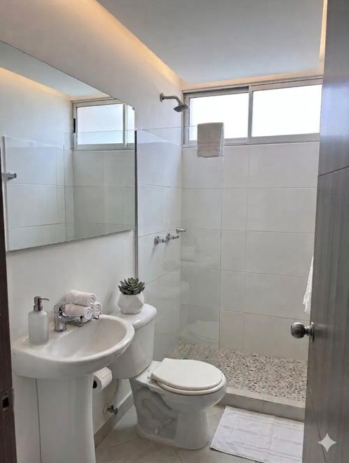Apartamento de 2 alcobas en venta en La Tablaza, La Estrella, 53 m² · foto 2 de 5