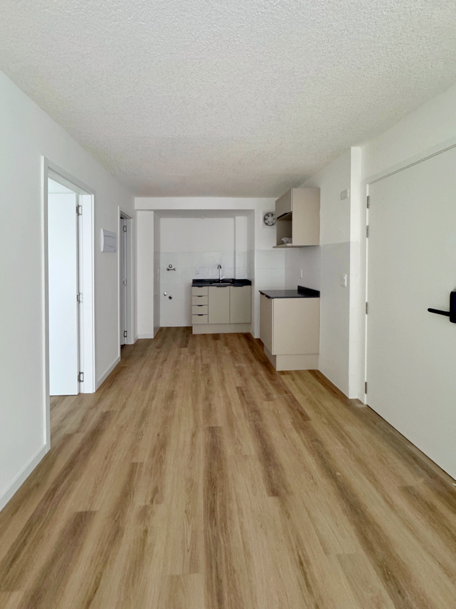 Alquiler 1 Dormitorio Con Balcón En La Blanqueada + Garaje Incluido En El Precio